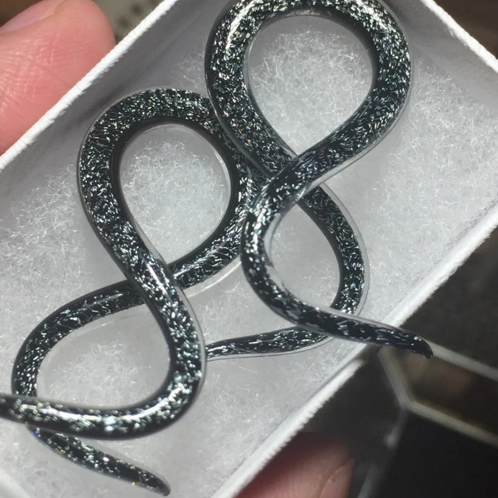 4g Spiral Pyrex Glass Hangers